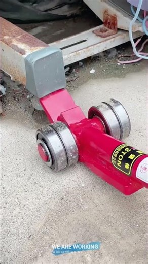 ⚙️💪 Lever Roller Lifter for Moving Heavy Objects