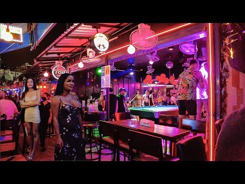 Bangkok nightlife beer garden Sukhumvit soi 7- 2022 Thailand 4K Travel Vlog