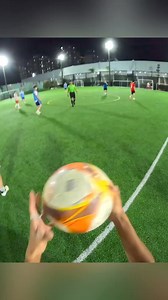 1.1M views · 10K reactions | không lo lấy cái cục đó ra, lo múa ko à  #steakbinpizzafc #thyfreestylesoccer #phamtrongthy #footballereyeview #football #bongda #futsal #freestylefootball #vietnam #xuhuong #foryou #foryoupage #ngokienhuy | Thy Freestyle Soccer | Facebook