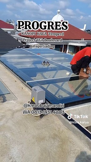 PROGRES.... Pemasangan kanopi kaca temperd 10mm.. Project Villa Gading Indah Boulevard, Kelapa gading, Jakarta utara.. SPESIALIS KANOPI KACA MENERIMA PEKERJAAN: Pemasangan kanopi kaca, kanopi membrane, kanopi alderon, kanopi sliding, kanopi garasi, sky light dll. Workshop: Jl. Komp metro permata, samping gerbang yellow garden, karang tengah, KotaTangerang. Pesan sekarang: Konsultasi dan surfey gratissss... Tlp: 0817-7570-27 WA: 0813-1931 4883 #kanopi #kanopikaca #kanopimembrane #kanopialderon #s