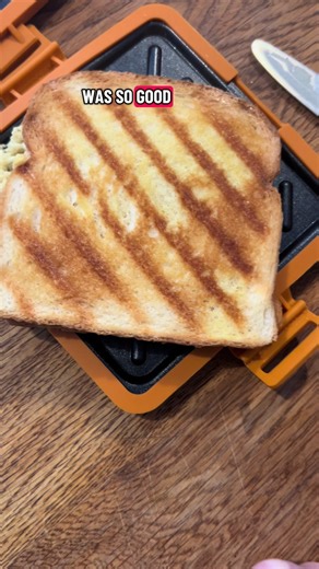 What a feb wee toaster maker, I love it! #toastiemaker #microwavetoastie #foodie #cookinghacks #lunchideas