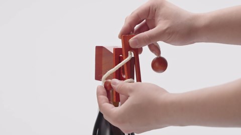 The Wine Savant Bottle Puzzle Game – 3D Wooden Brain Teaser Lock | Interactive Bar Night Party Challenge | Fits Standard Wine Champagne Whiskey Bottles | Unique Housewarming Gift | Natural Wood Finish