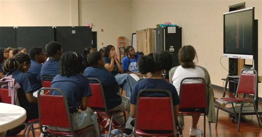 Louisville teen summit helps students connect Juneteenth to Black history, culture