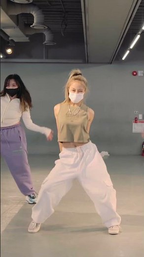 she moves like a feather 🪶 #amypark #choreography