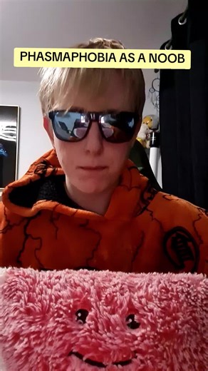 Phasmophobia as a Beginner: Surviving the Haunting