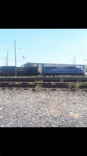 CSX 4720 Sitting in Howell Yard #csx #heritageunits