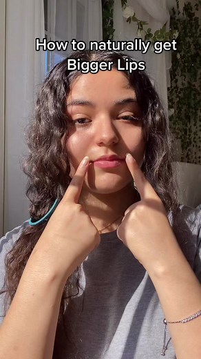 Natural Ways to Enhance Lip Fullness