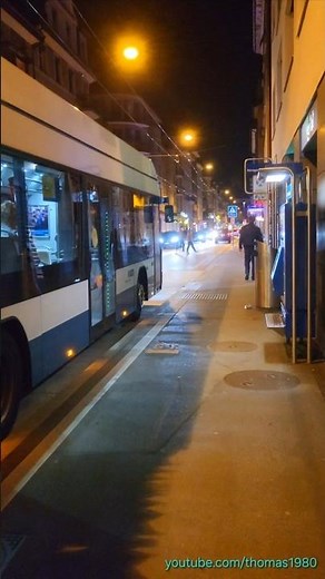 VBZ Doppelgelenk Trolleybus an der Langstrasse Zürich