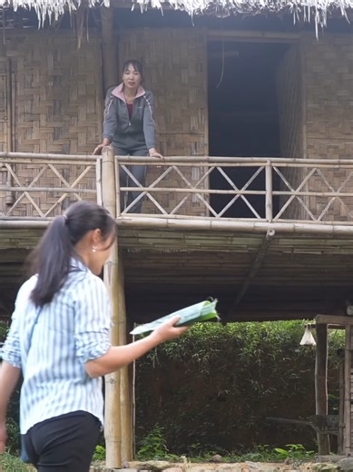 Harvesting and Selling Fresh Fish: A Couple's Journey