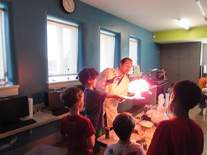 Dr. T-Rex Science Exploration! - Arizona Presenters' Showcase