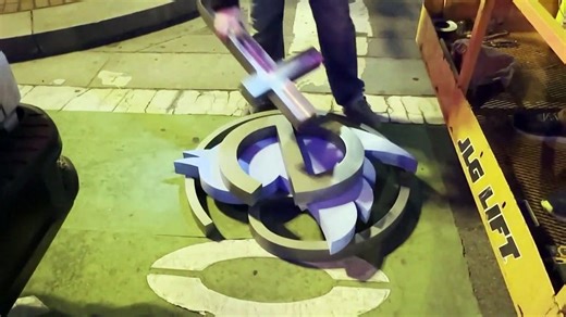 Why the Twitter logo has changed to an X as phone apps make switch after rebrand