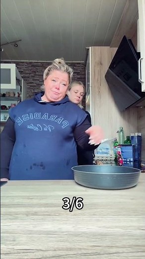 Funny mother and daughter prank #funny #prank#usa#mom#family #funnyvideo