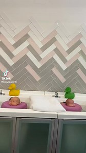 Pure Joy! 🫧 When you and your cousin are a week apart! #babyspaperth #neonatal #hydrotherapy #infant-massage #australiasfirstbabyspa | Baby Spa Perth