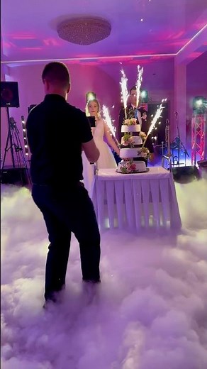 Tort weselny Ilony i Michała 🔥☁️😍 Ciezki dym i fontanny iskier | Piękna atrakcja na wesele