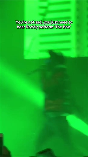 Roddy Ricch's Electrifying Performance of 'The Box'