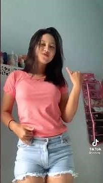 pepek tembem nongol