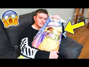 NORMAL PEOPLE MEET MY WAIFU PILLOW ft. SOAR HOUSE (Anime Body Pillow)