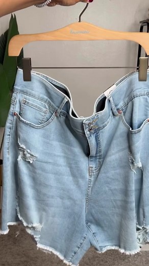 Summer Pool Party Plus Size Fashion Outfit Ideas