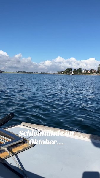 #folkeboot #summervibes #folkboat #sailing #endlesssummer #autumscoming #october