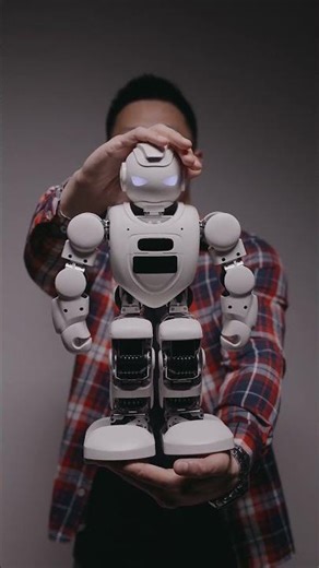 Google just replaced Android with AI 🤖