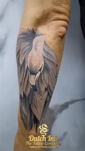 Ff aan de dagelijkse sleur ontsnappen? We zijn er weer vanaf 11.00u, voor kleine en grote Tattoos, voor een praatje of plaatje, bij ons ben je altijd Welkom❤️ Loop binnen of plan een afspraak in via whatsapp: 📲06-44444350 ☎️Shop: 010-8700528 www.dutchink.nl | Dutch Ink.