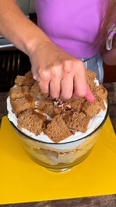 Pumpkin spice desert perfect for Thanksgiving 🤩 🎬 This original video was produced by Network Media and Randy | Atomic Hacks