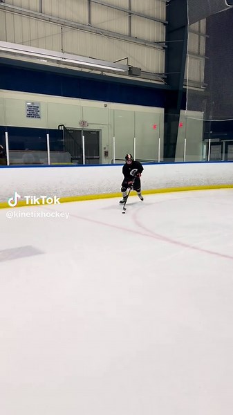 Hockey Training: Master the Pivot to Punch Combo