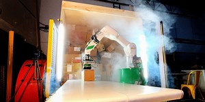 No Human Can Match This High-Speed Box-Unloading Robot Named After a Pickle