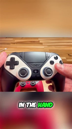 Controller Design Review Texture, D Pad, and Feel! #Gamrombo #PS5 #PCGaming