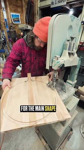 Cutting a Circle Cutting Board for Pizza with the Milescraft CircleGuideKit™ #diy #pizza #pizzatime