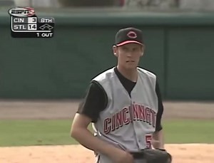 ⚾️ On July 4, 2000 Keith McDonald, going deep 3 times in only 9 plate appearances this season, becomes the 3rd player in Cardinals history to homer in his first career at-bat when he pinch-hits a home run in St. Louis' 14-3 victory over the Reds at Busch Stadium. Eddie Morgan (1936) and Wally Moon (1954) are the other Cardinals to accomplish the feat. The 27-year-old McDonald, who had been playing in the minors since 1994, homered in his 2nd at-bat on July 6th, becoming only the 2nd player in ML