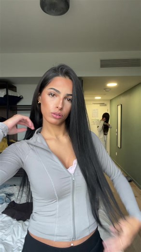 Mariam Shk - Unveiling Artist Highlights