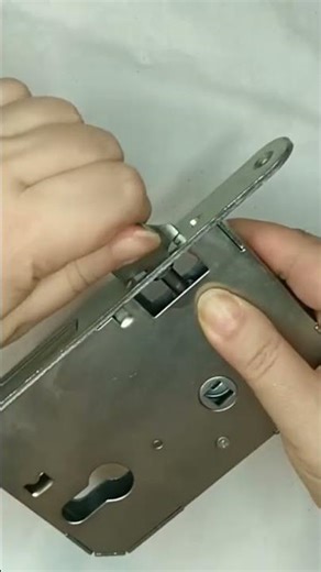 How to reverse the latch of a mortise lock. #shorts #lock #latch
