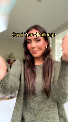 Duet this video and see if you can finish this faster than me!! 👀🌈 #gumiyumfun #gumiyum #gumi #confectionery #zuru #zurutoys #sweets #toytok