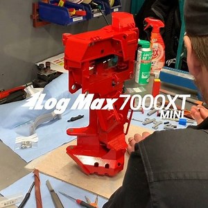 A couple of weeks ago we introduced you to our smallest friend, the Log Max 7000XT mini. This 3D-printed 7000XT head with a 1:5 scale has fully working details where cylinders, feed roller arms and saw units are movable. Most of the details are there, for example, both the upper knife and felling link work exactly in the same way as in real life. Due to the great response we got from all of you guys, we’re currently looking for ways to produce simpler retail version. Time will tell if you could 