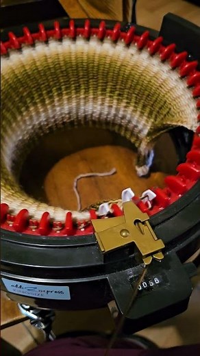 How to do panels on Addi Express Knitting Machine