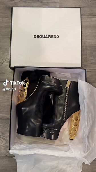 Dsquared2 Brass Knuckle Boots for Sale - Size 39