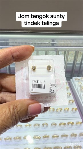 See me do second ear piercing #fyp #foryoupage #earrings #piercing #scared