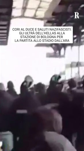 Ultrà dell'Hellas in Corteo a Bologna: Un'Azioni Provocatoria