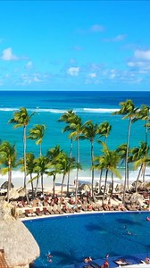 During your vacation at Royalton Splash Punta Cana, you can upgrade to the Diamond Club and have full access to Royalton Punta Cana. 🤩 -- Durante sus vacaciones en Royalton Splash Punta Cana, puede ascender a Diamond Club y tener acceso completo a Royalton Punta Cana. 💎 | Royalton Splash