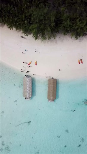 Our favorite place to be for the festive season 🥥 🎥@tash.inthetropics [IG] | Cook Islands