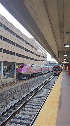 MBTA Red Line and Commuter Train Meet with Hornshow