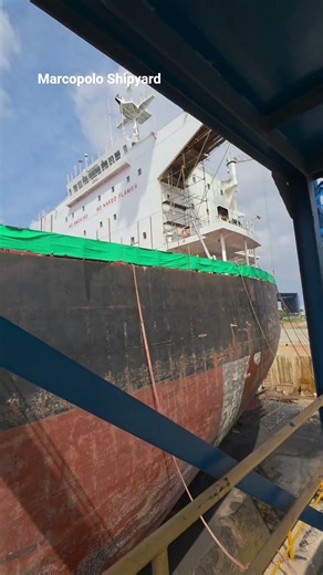 Mother Vessel - Docking @ Marcopolo Shipyard
