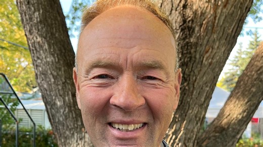 Military cyber expert to warn of AI, computing warfare threat in Brisbane