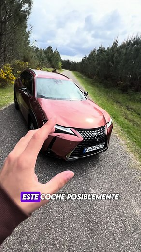 Lexus UX300h: Eficiencia y Confort en un SUV Híbrido