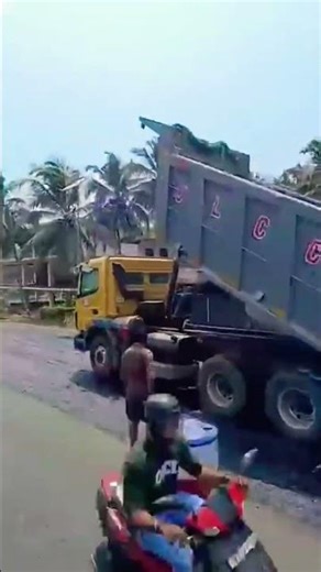 Road re-tarring. ❤️👍Chemanad Kasaragod 😍