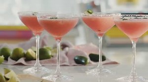 2.4K views · 37 reactions | It's Friday evening!  How do I make a Virgin Margarita from a Watermelon? This recipe is as easy as it gets! Trust me  樂 I think we should do as much of as possible before summer is over. Deal? | Juice Plus+ | Facebook