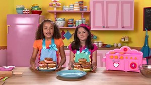 We are SEW excited! It’s our very first episode of Lalaloopsy Kitchen Show! We’re kicking things off with Ice Cream Sandwiches. Watch the full episode here: https://youtu.be/S1pbfDD3f28 Subscribe: http://bit.ly/subscribetoLLL | Lalaloopsy