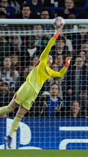 IMPOSSIBLE SAVE… NO WAY 😱⚽ #youtubeshorts #viral