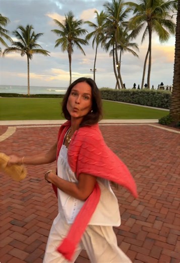 pov: you just surfed all day with your husband and friends, it feels like fall in Florida, and now your going to eat your face off at your favorite restaurant 💙 #perfectday